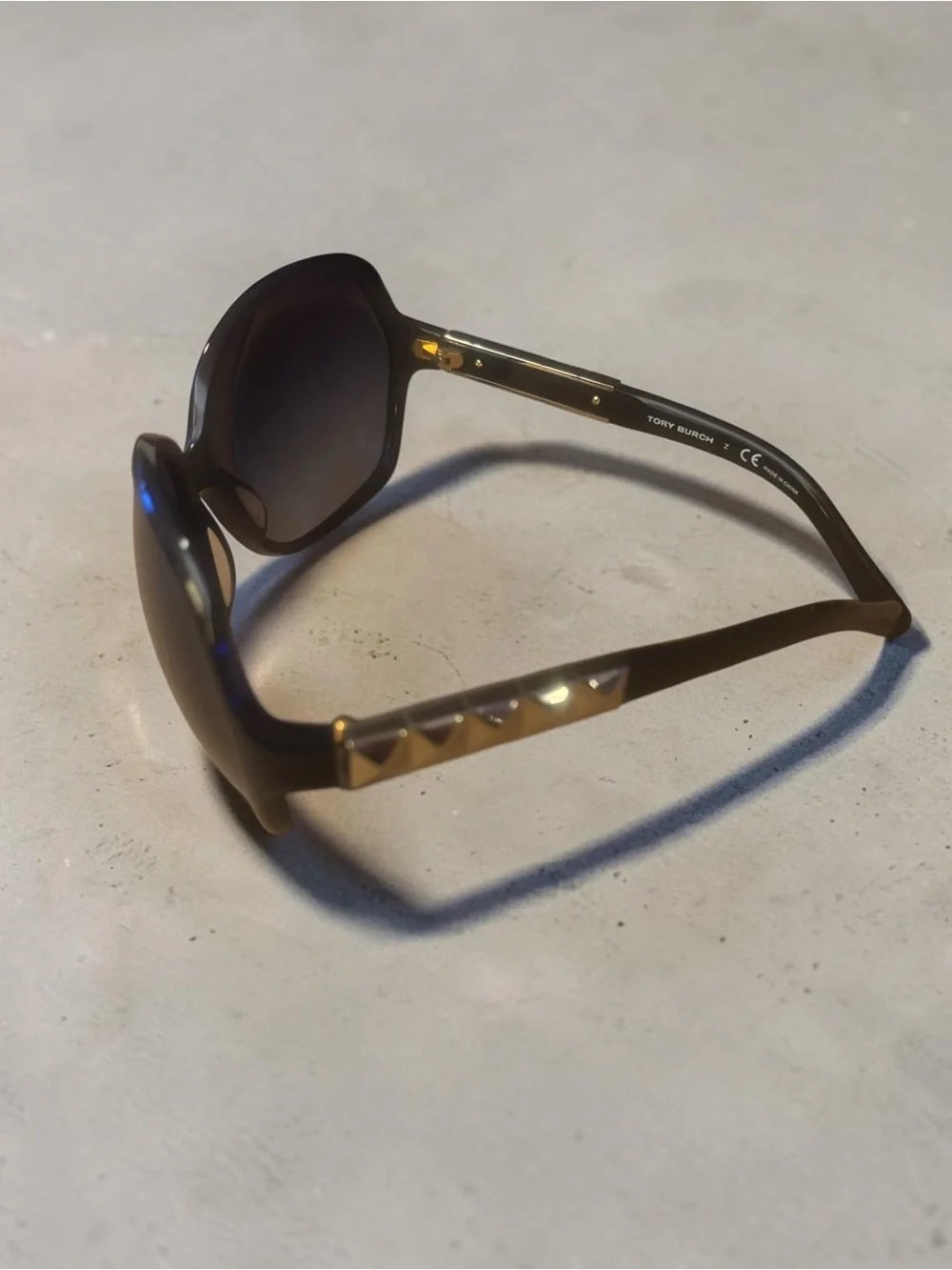 Tory Burch Oversized Black Gradient Sunglasses Gold Hardware